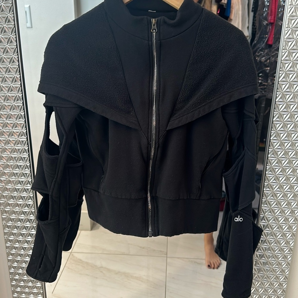 Alo sweater